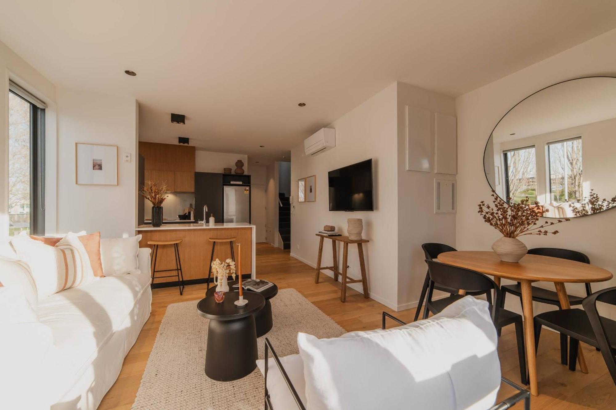 Chic And Contemporary Living At Cambridge Terrace Villa Christchurch Eksteriør bilde