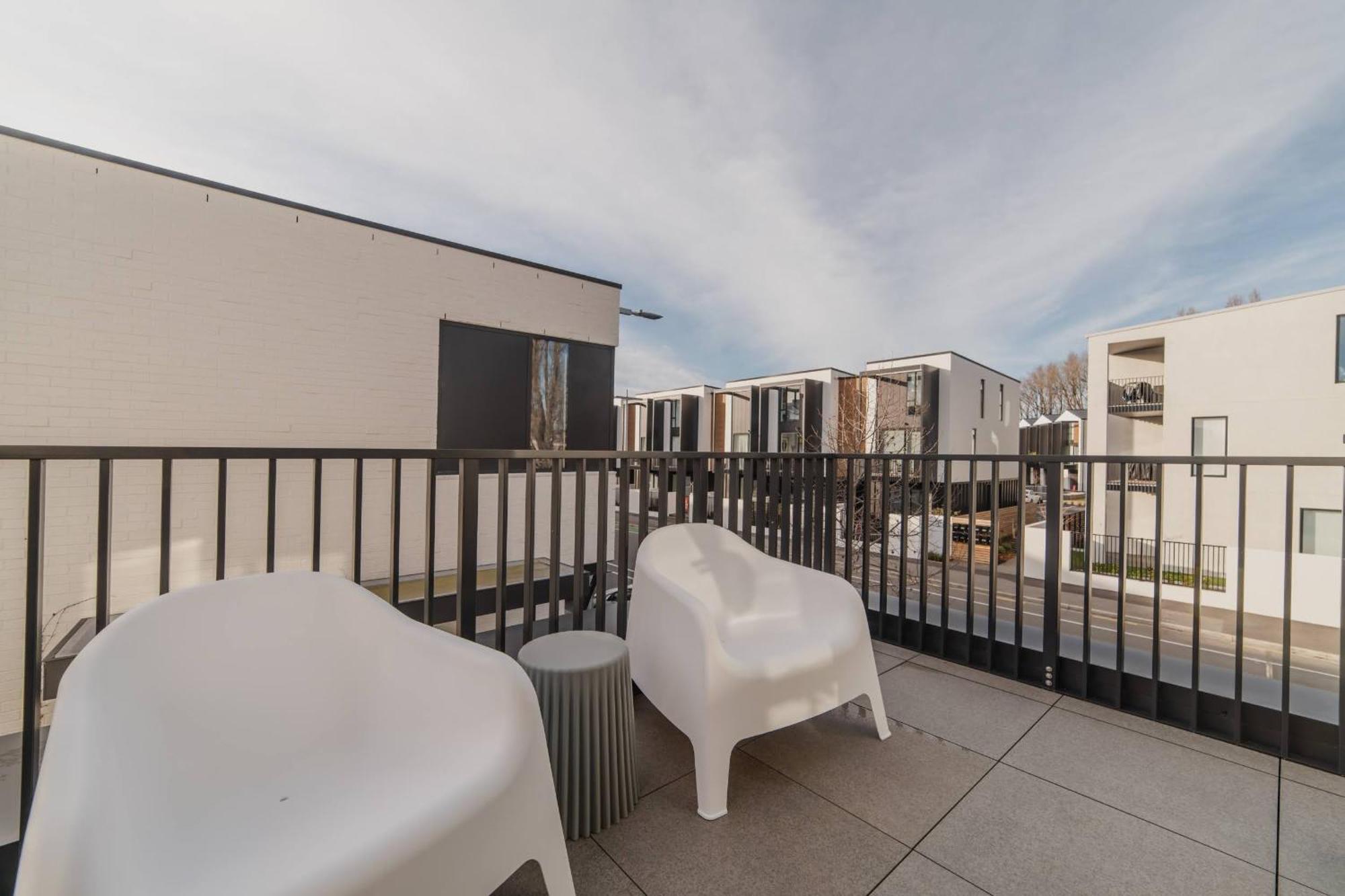 Chic And Contemporary Living At Cambridge Terrace Villa Christchurch Eksteriør bilde
