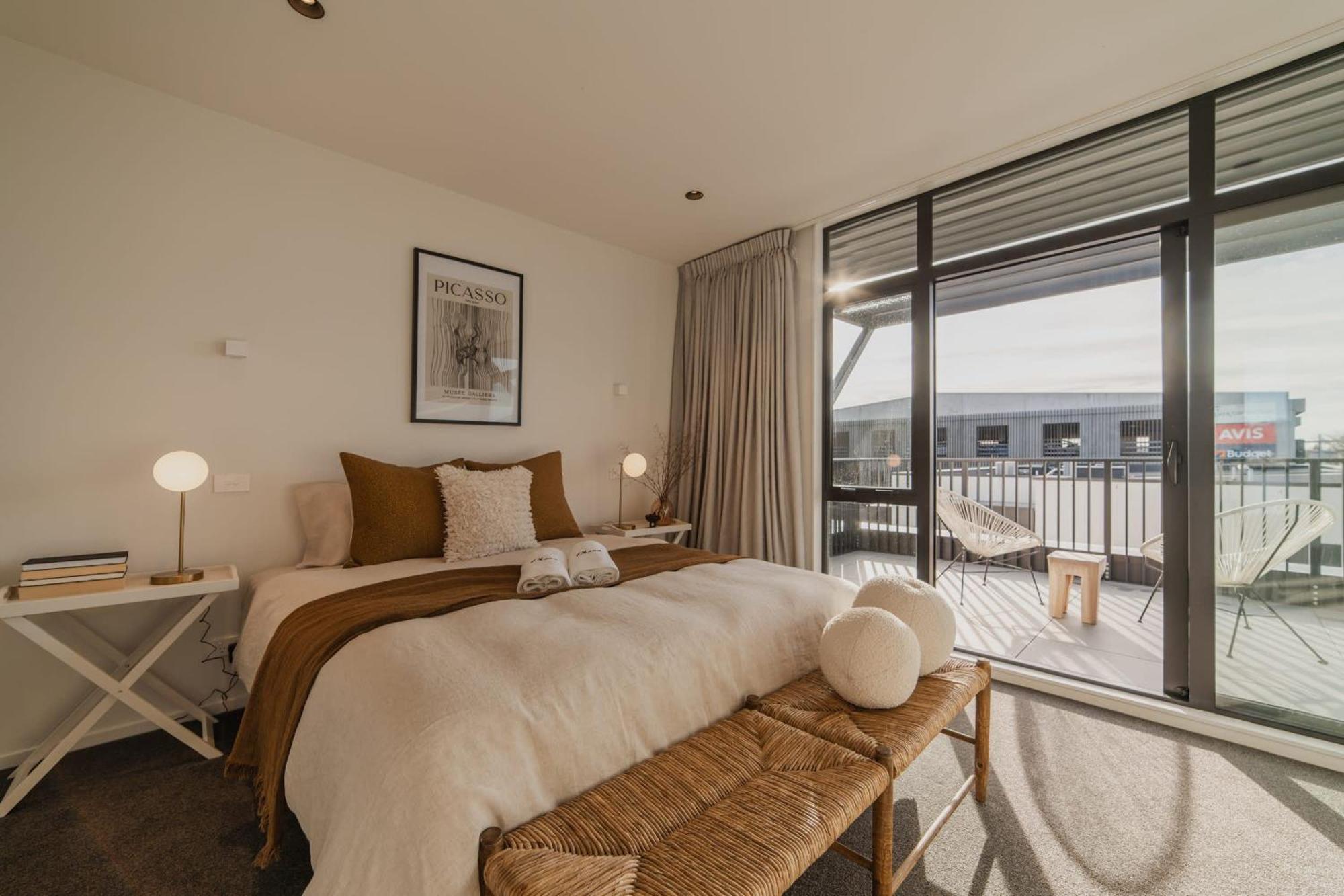 Chic And Contemporary Living At Cambridge Terrace Villa Christchurch Eksteriør bilde