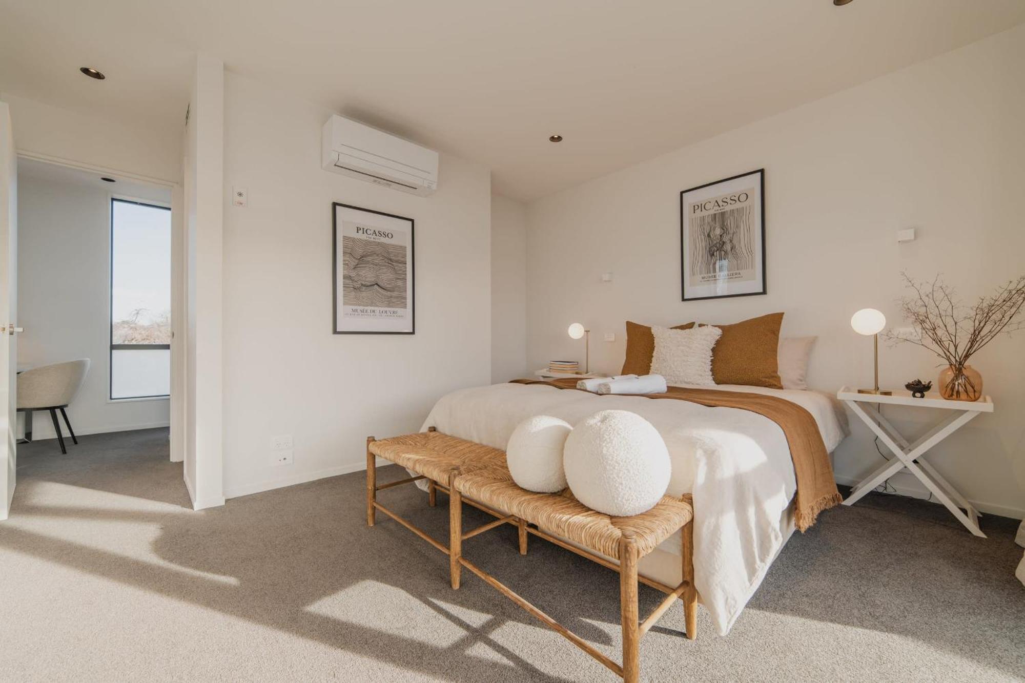 Chic And Contemporary Living At Cambridge Terrace Villa Christchurch Eksteriør bilde